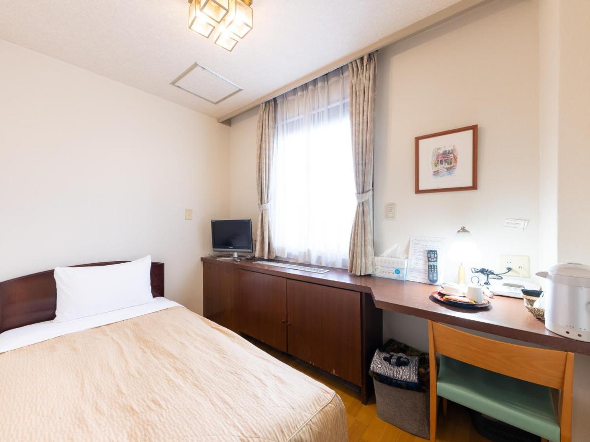 Tabist Business Hotel Takizawa Takasaki Station Nishiguchi Exterior foto
