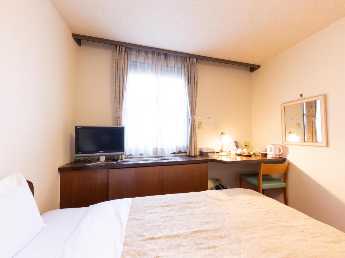 Tabist Business Hotel Takizawa Takasaki Station Nishiguchi Exterior foto